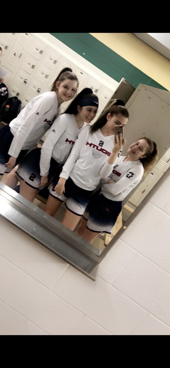 Happy birthday to this gorgeous girl! Thank you for all your support on and off the court. You’re an awesome teammate and an awesome friend all in one! Have the best day <a href="/rylee_harner/">rylee harner</a> ❣️Love you!
