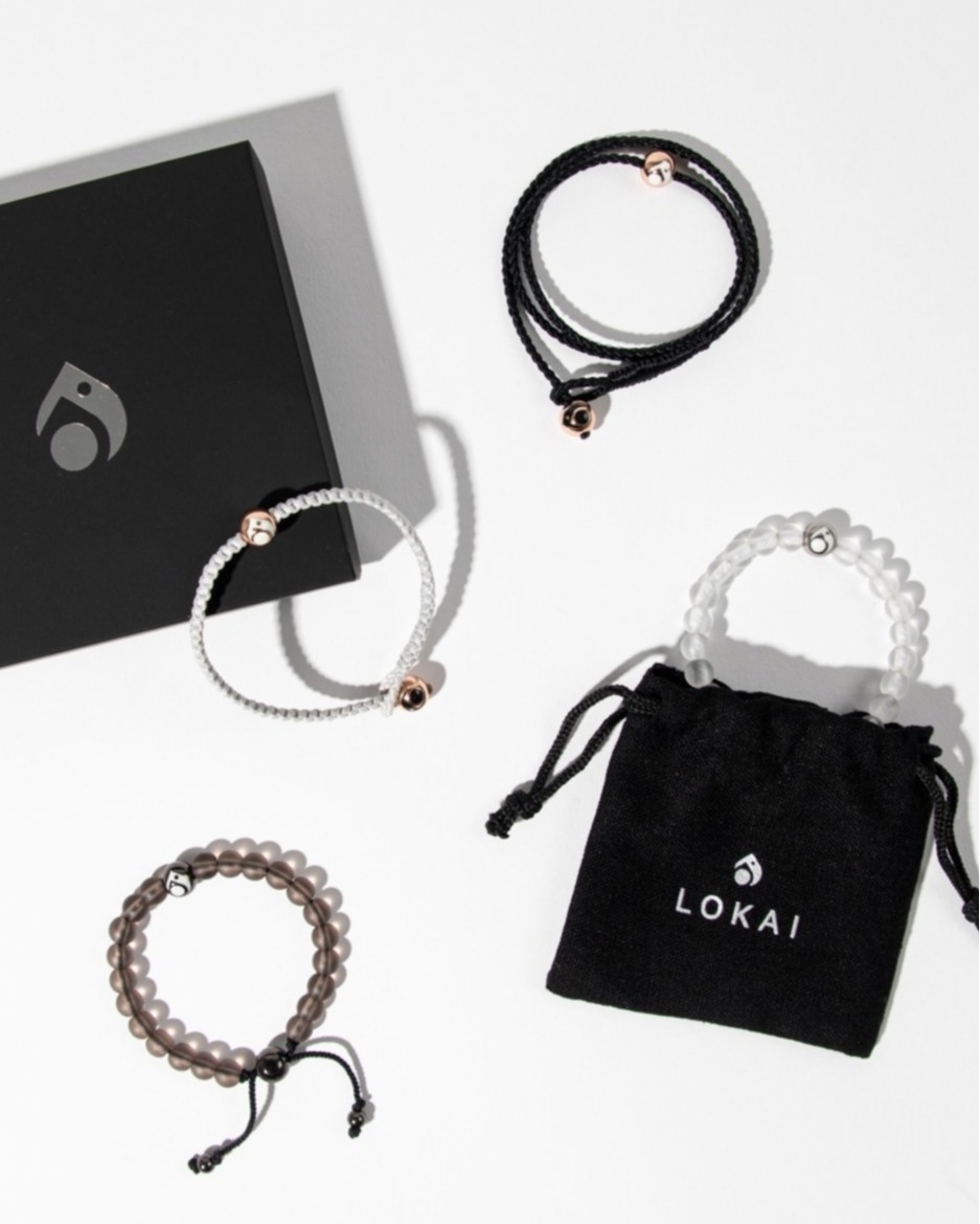 livelokai's tweet photo. Timeless style to ring in the New Year. #MetalsCollection https://t.co/VdHnj0Iykt