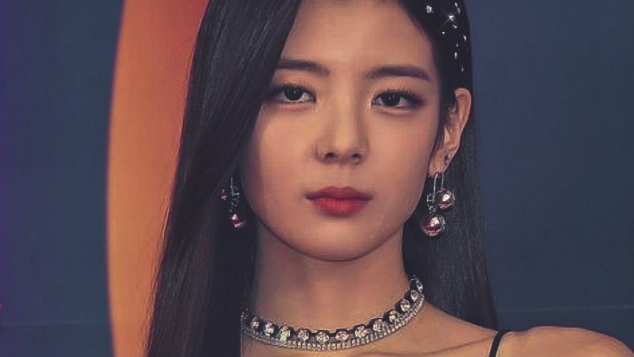jisusource's tweet photo. 2019 sbs gayo daejeon details 🦋 https://t.co/p5MNGbhOMm