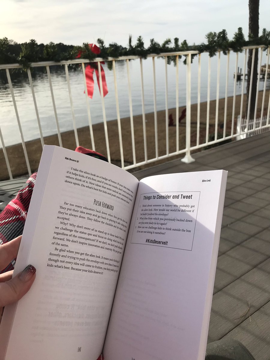 HVarrasse's tweet photo. Different day, same beautiful view. #WeReadFMS https://t.co/MfirSnLjv1
