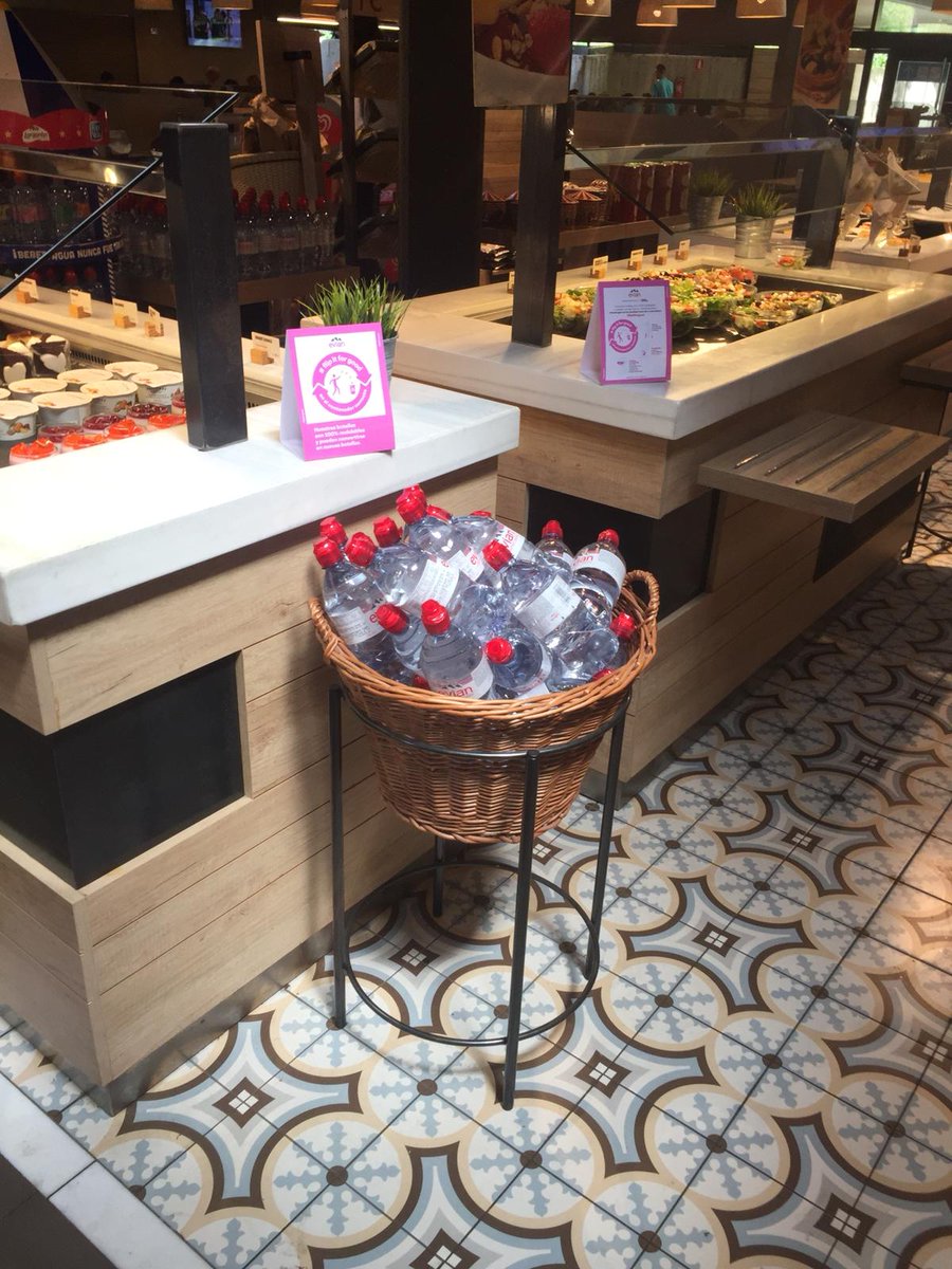 SmartTravelers_'s tweet photo. Si pasas por nuestro AIREA #Montseny recuerda que tu #Flipitforgood cuenta mucho. ¡Ven y recicla tu botella @evianwater en nuestros contenedores especiales! ♻️ #FelizLunes https://t.co/KN4fKFT6Nl