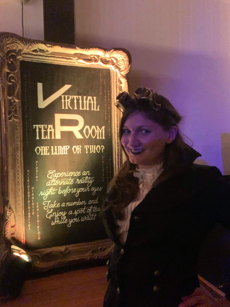 EverlongCreativ's tweet photo. Steampunk Meets the Matrix? @salesforce doesn't let up with their creativity, especially for holiday parties! 
I did this fun chalkboard with @crusheventdesign and they loved it 🖤
#holidayparty #holiday2019 #salesforce #chalkboard #chalk #chalkart https://t.co/ghXsjbejgl