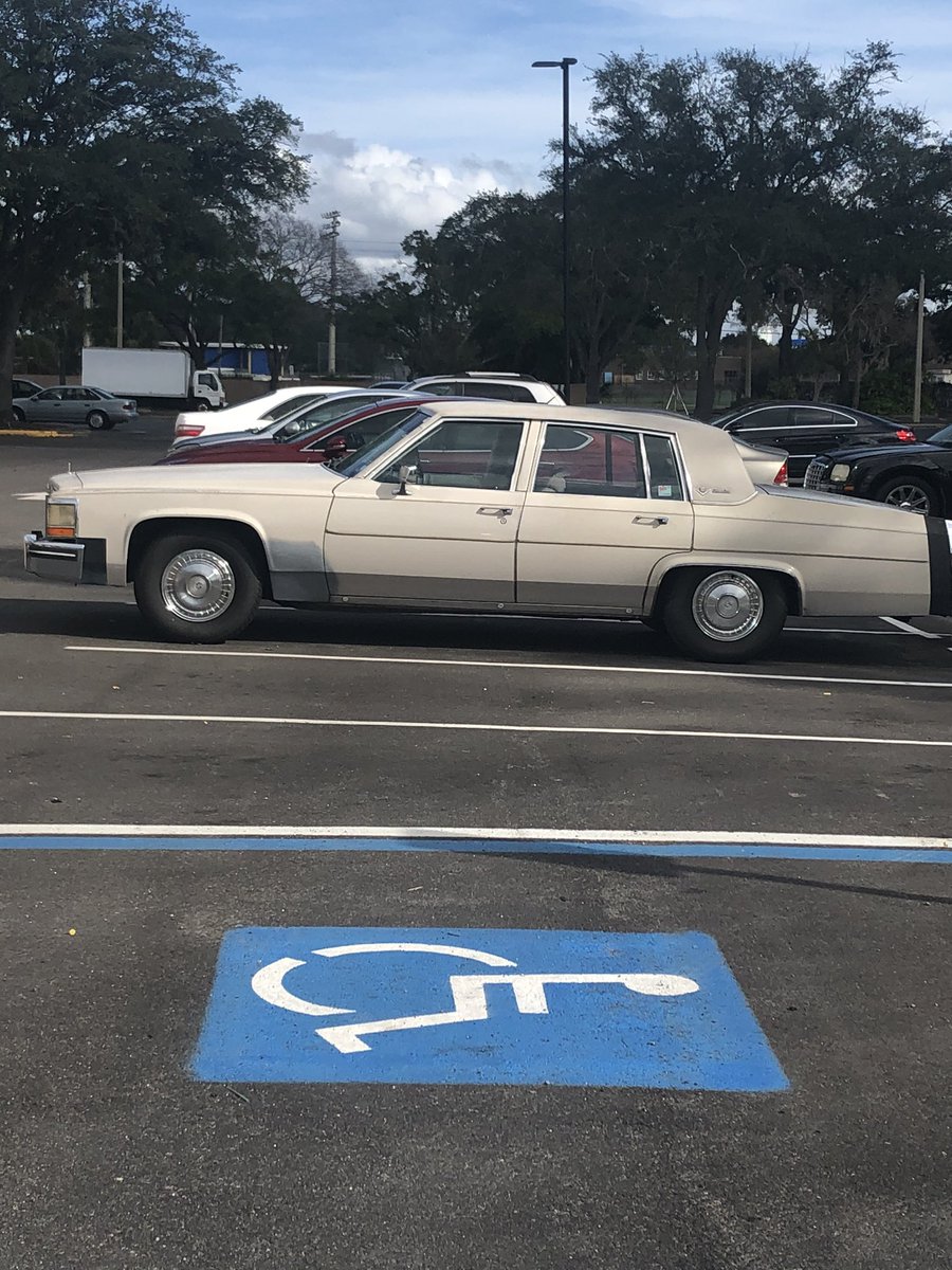 BgRuhf's tweet image. I Need To Speak With Melissa Moreno,Look Like She’s Out Ahead Of The Squad. #Tampabai #Rangerettes #Sierns #Furries