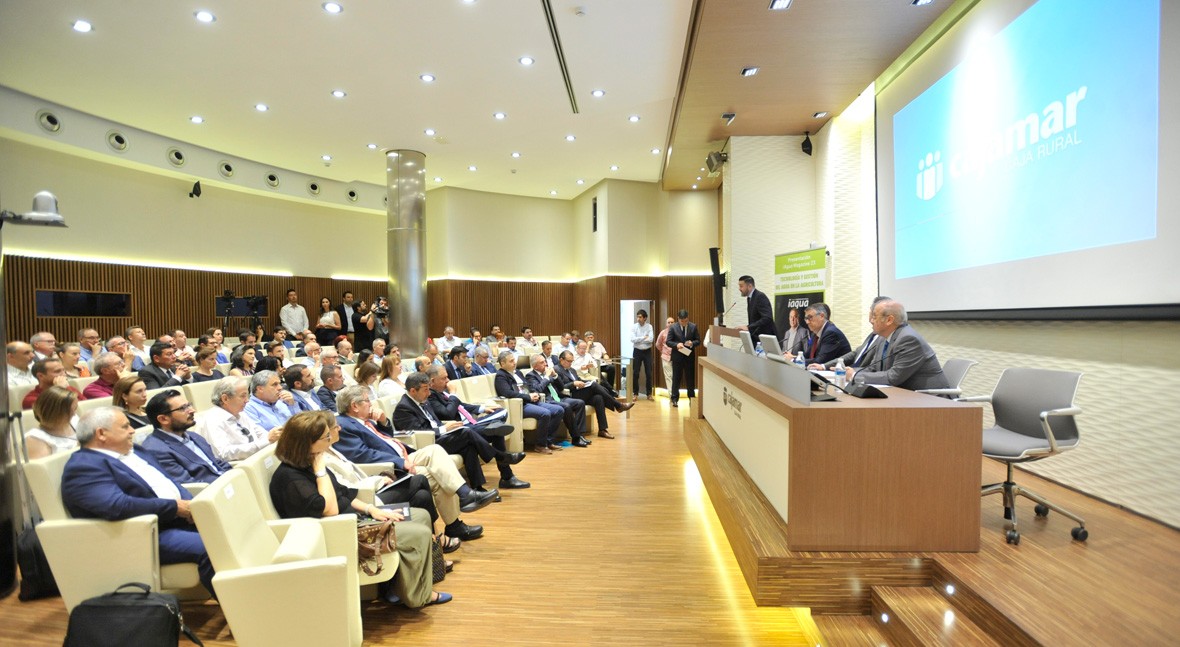 iAgua's tweet photo. #Eventos2019 | Así fue la presentación de #iAguaMagazine 23: regadío, la modernización continua. 

¡Recuérdala con nosotros! ⤵️ https://t.co/eyZNxxY2eE https://t.co/ypsXWnM0Pv
