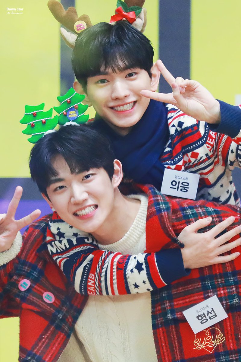 Dawnstar_990809's tweet photo. 191224 아이돌라디오 #형섭X의웅 #안형섭 #이의웅
✌️✌️ https://t.co/9MVHPCNson