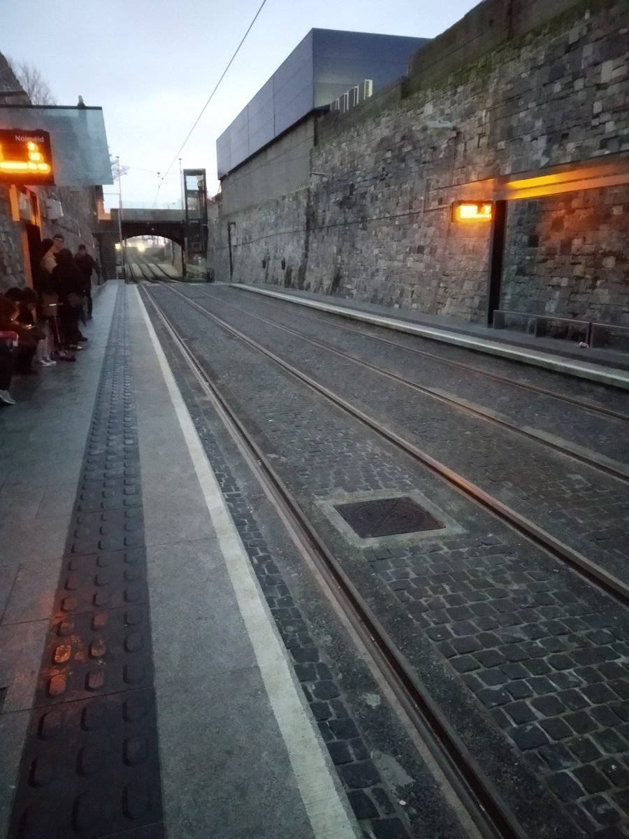 towger3's tweet photo. @Luas No lights working at Phibsborough. https://t.co/xxnCEb1q9L