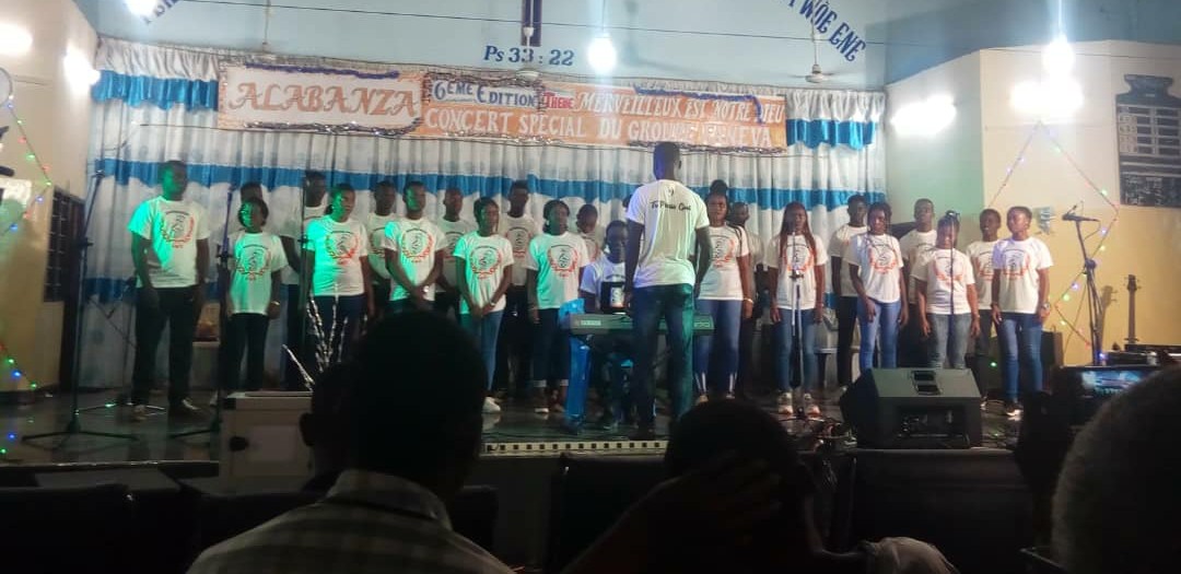 AMV_togo's tweet photo. Dieu nous a encore béni à travers l'évenement #Alabanza organisé par le groupe @FANEVA auquel a pris part @AMV_togo 🙌
#Alabanza
#FANEVA
#AmazingVoiceTogo
#ToPraiseGod🙏 https://t.co/OZDcssmouE