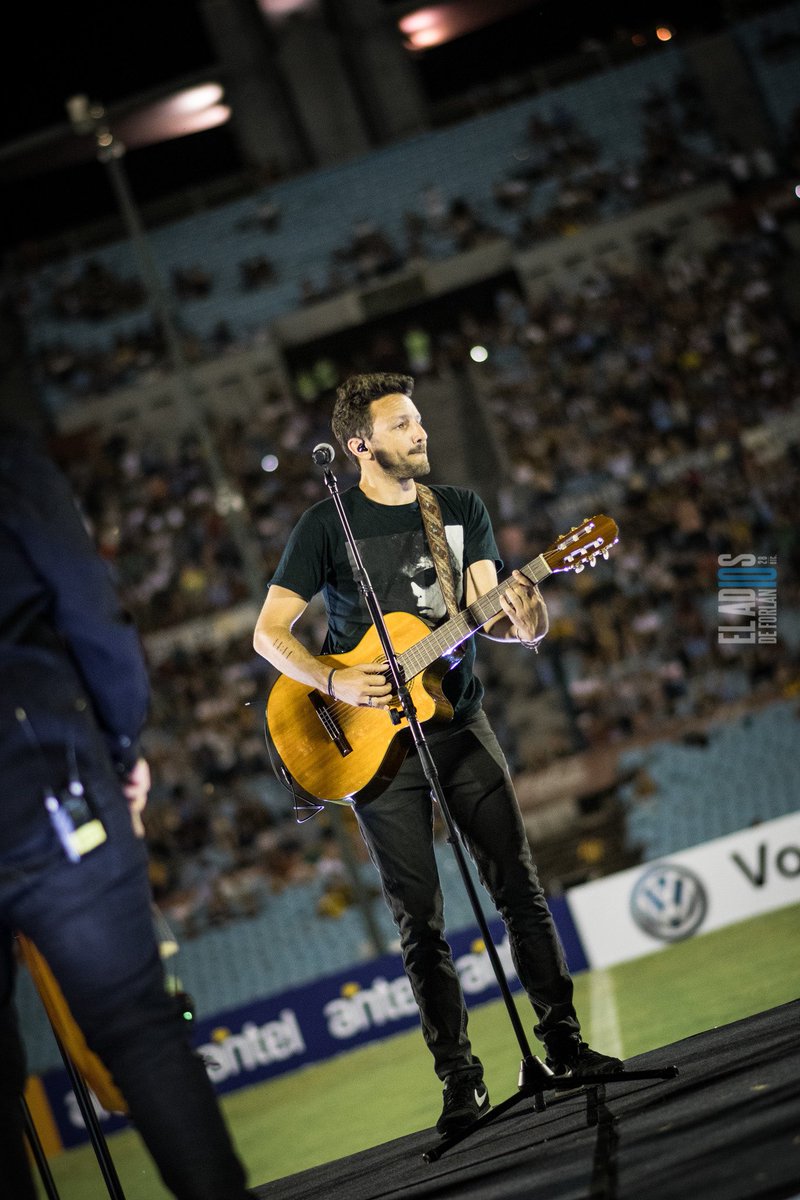 ElAdiosDeForlan's tweet photo. 📸¡El show de entretiempo con @EGBrancciari y los suyos!

🤩����👋🏼 https://t.co/z5BIs8Qxnw