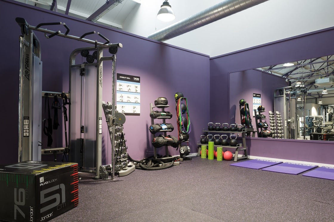 AFBishopbriggs's tweet photo. Never seen inside Anytime Fitness before? Here's a sneak peak of our 24/7 club with high-spec equipment, classes and training support. If you have any questions about the club please just drop us a message or give us a call on 01412551247, option 2 💪😃 https://t.co/RBfcvkszRw