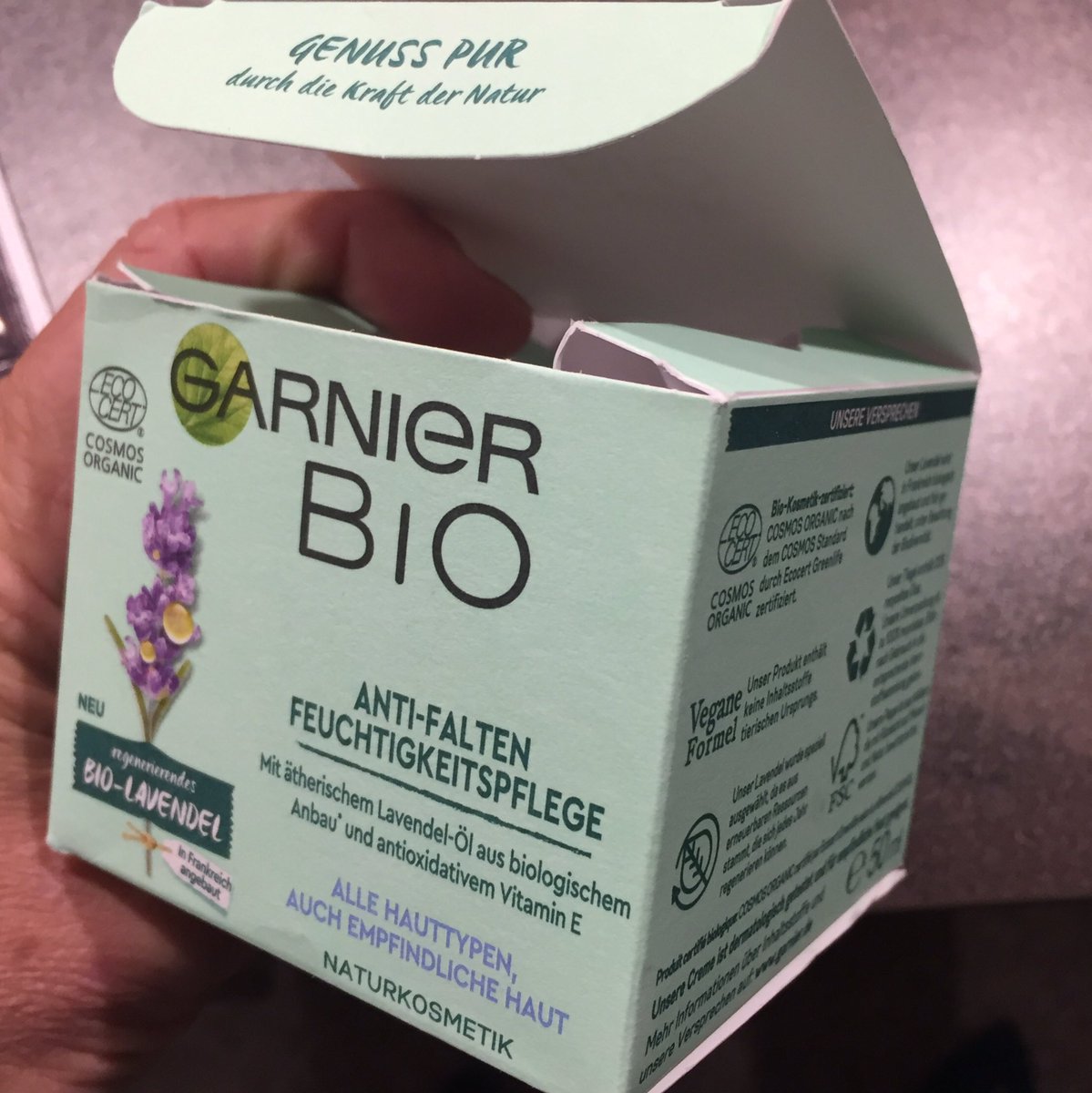 StephJaq's tweet photo. Une fois de plus, un produit acheté dans une @coop_ch romande (Genève) possède un emballage entièrement en allemand. Pas une ligne de français ☹️
#MinoritéPasContente
Je regrette les emballages #trilingues de ma jeunesse #GénérationX https://t.co/Af8LseH6Ax