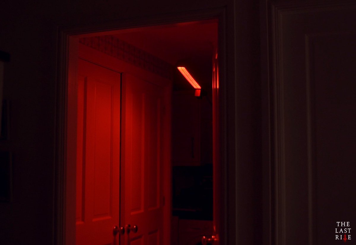 thelastritefilm's tweet photo. ๐จ THE RED ROOM ๐จWe created this ominous room for our lead actress Bethan who plays โLucyโ and #demonicentity LEGION ๐ This room along with sinister music and symbolism helped her channel that darkness needed for the scenes... #indiehorrorfilm #demon #horror #horrorfilm2020 https://t.co/3i3UVo9WTh