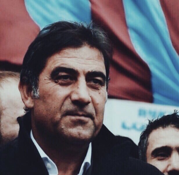 haydevira's tweet photo. Ünal hocamız yarın (salı) sabah 08:20 uçağıyla şehirden ayrılacak. 

Yaşattığı her şey için teşekkür etmek, yarım bırakılan bu hikayeyi tamamlayacağı günü beklediğimizi haykırmak için hocamızın yanında olacağız.

Üye ve taraftarlarımızı 07:00’dan itibaren havalimanına bekliyoruz https://t.co/EF4jL1VIQt
