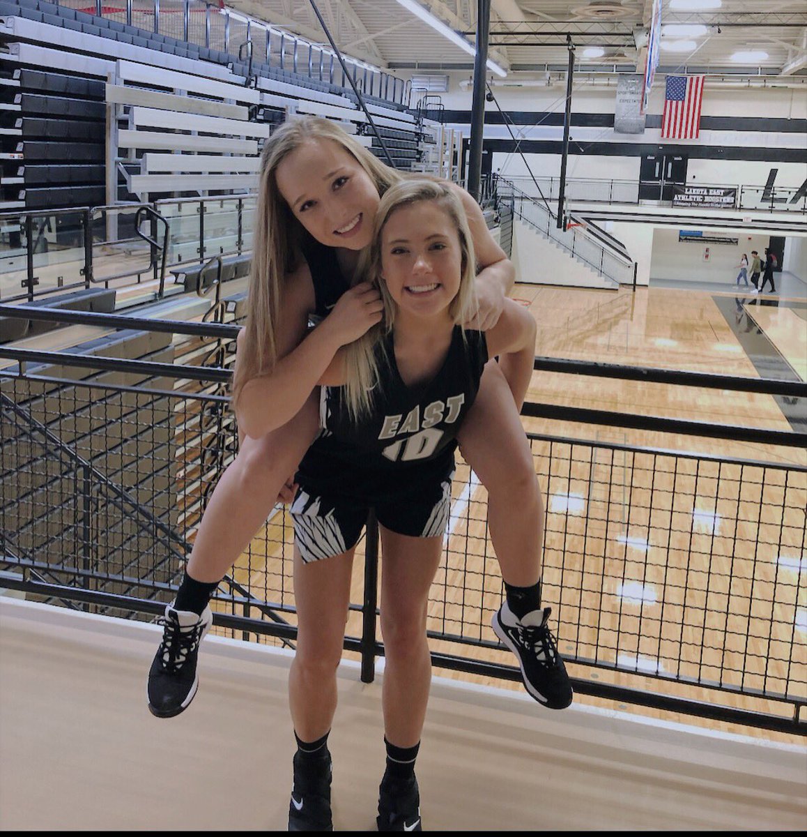 lehsgirlsbball's tweet photo. Day 6 of Player Spotlight!! 
Name: Maddy Bley
Year: Junior
Position: Guard
Number: 10 
Fav Color: Blue
Fav Candy: Milky Way
Most Likely to Become Famous: Bri
Future Plans: go to college and major in pre-med https://t.co/LiD5ea2Sgp