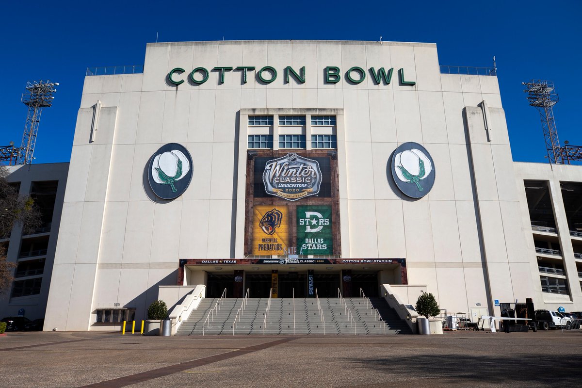 NHL's tweet photo. Cotton Bowl Stadium is almost ready! 🙌 

@PredsNHL vs. @DallasStars New Year's Day at 2 ET on @NHLonNBCSports. #WinterClassic https://t.co/lUCD4jh7Tb