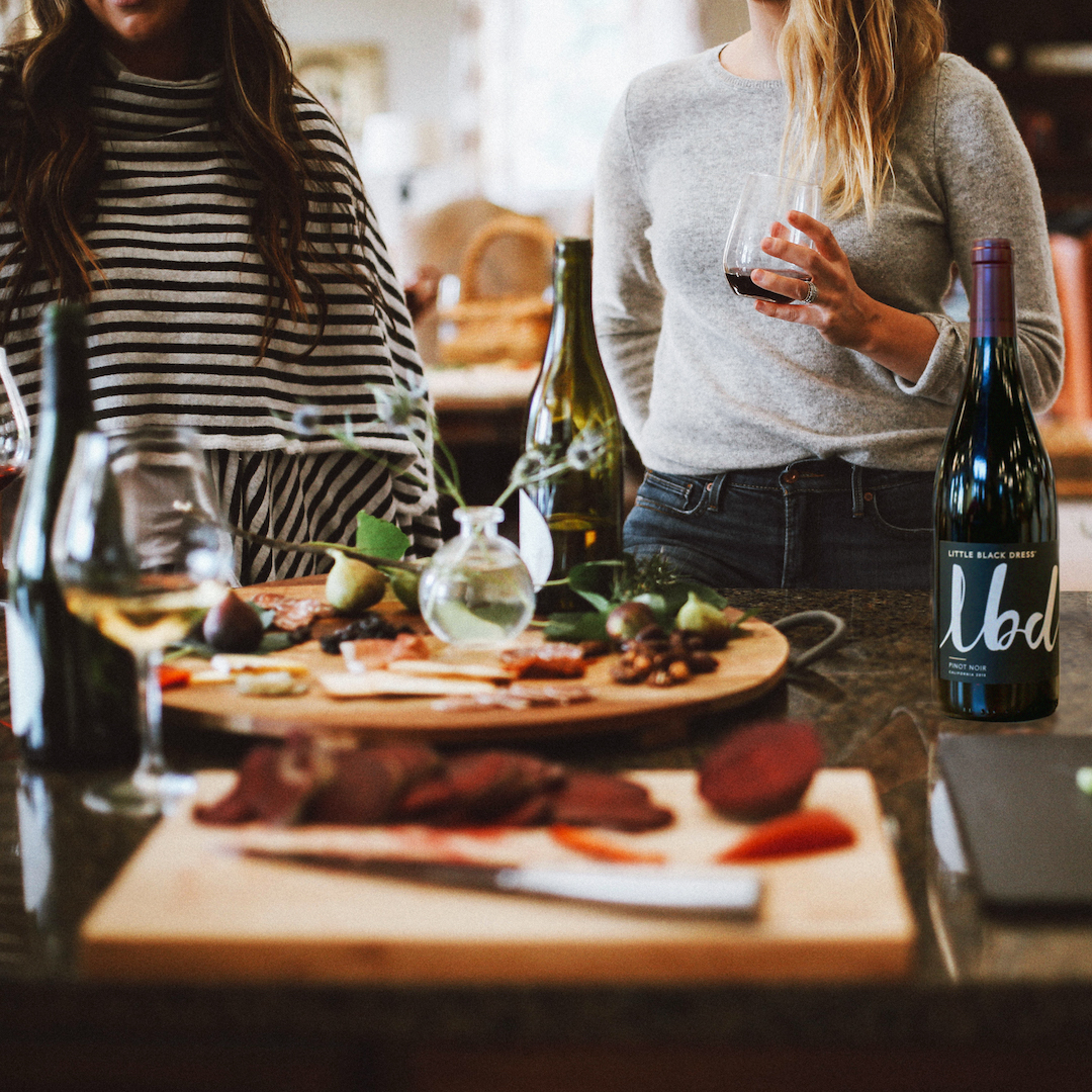 LBD_wines's tweet photo. Make the most of the final couple days of 2019 with great friends and great wine. https://t.co/gQ4fXNRv72