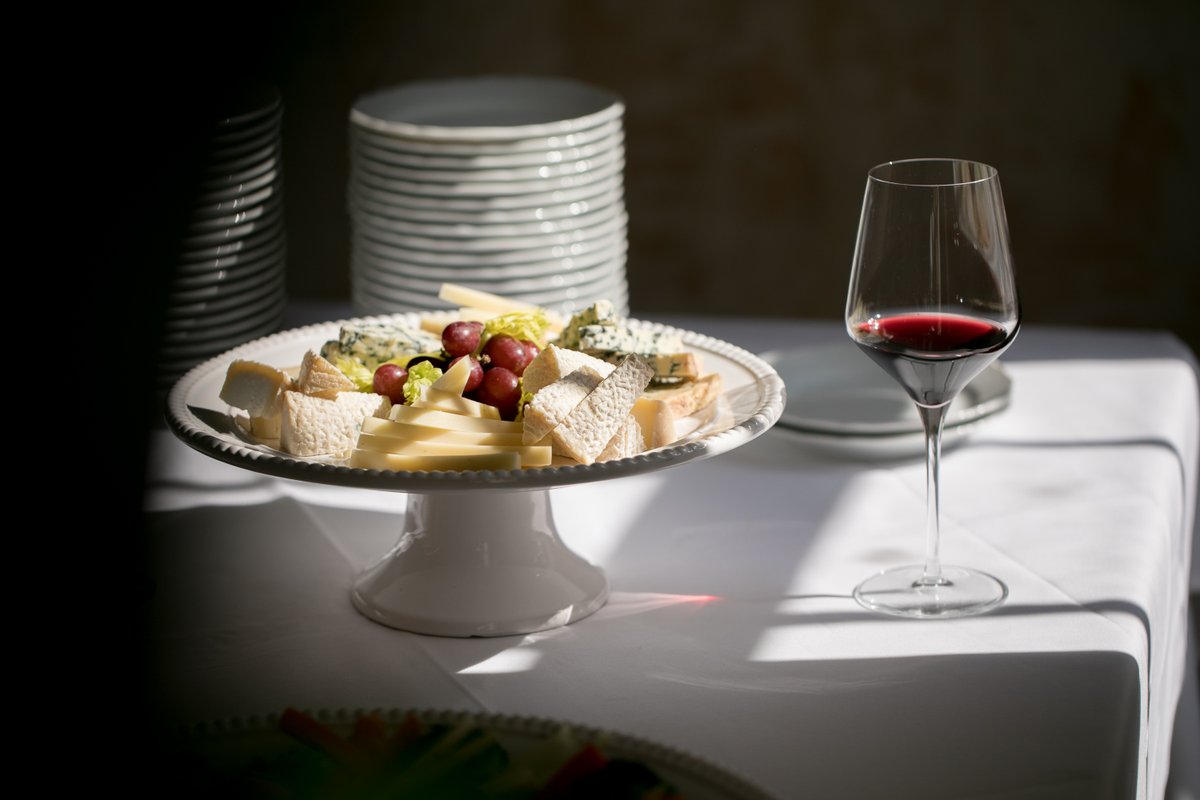 WinesofSWFrance's tweet photo. New Year's Eve is right around the corner and we suggest a delicious cheese board to ring in the new year, along with a glass of wine from Southwest France to top it all off. https://t.co/7YO9KaXKyO