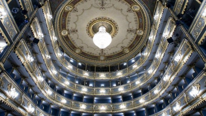 czechbyjane's tweet photo. The Rich History of Prague’s Estates Theatre by @gocityspy
https://t.co/Ut2RLuDTZA https://t.co/Z8LjRGNluM