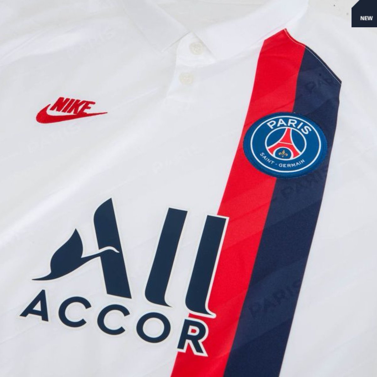 Dealabs's tweet photo. ⚽
Maillot officiel PSG Third 2019/2020 à 54€ 
➡ https://t.co/0Be4O44yDK ⬅ 
#bonplan https://t.co/pQkCKoPGas