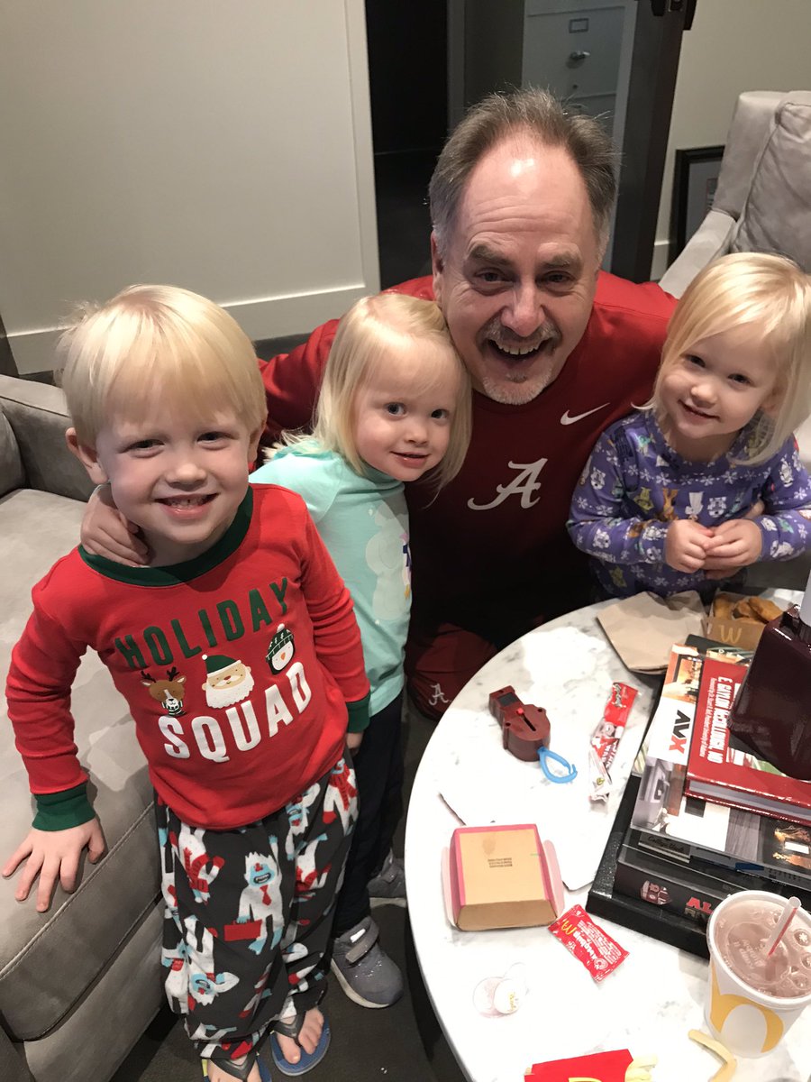 Great Way to kickoff <a href="/Jaybarkershow/">The Jay Barker Show</a> today with <a href="/LarsAnderson71/">Lars Anderson</a> clan! Should be a blast ! This is where we get the best insight to college football from the imagination of kids and their happy meals ! @Tide1009fm <a href="/JayBarker7/">Jay Barker</a>