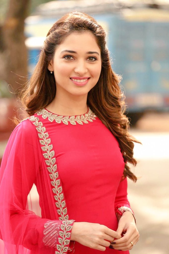 tamannaah as cupcakes: a thread ♡