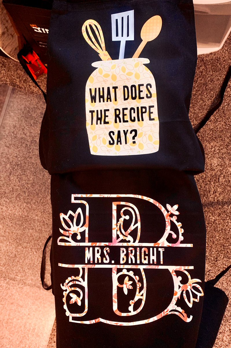 mrs_mbright's tweet photo. This holiday break I created some personalized aprons for me to wear while teaching. I love how they turned out! #cricutmade #FCSTN #SayYesToFCS #FoodsTeacher #PersonalizedApron https://t.co/ohOTyj7d75