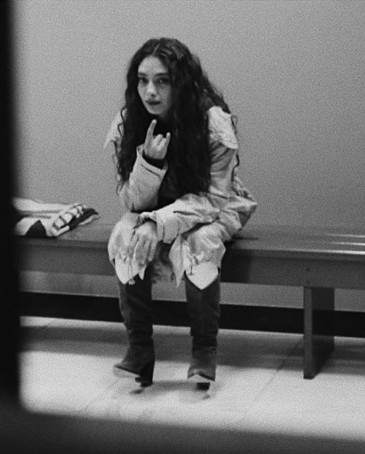 turkishflames's tweet photo. Only some minutes left till the
new episode 🤘🏼🖤

#SefirinKızı #SancarınNaresi
#Neslihanatagül https://t.co/h8BGtru2tI