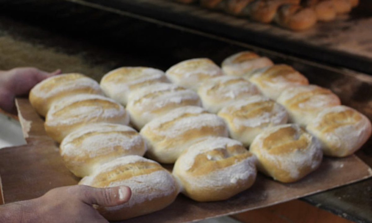 Need your NYE bread fix? Look no further than us! Freshly baked every morning and sure to leave your wallet and your stomach happy 😃