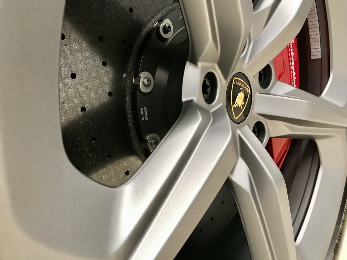 lamborghinibrum's tweet image. The exceptionally versatile Lamborghini Urus is a dream on wheels! .
.
.
#lamborghini #urus #sincewemadeitpossible #ssuv