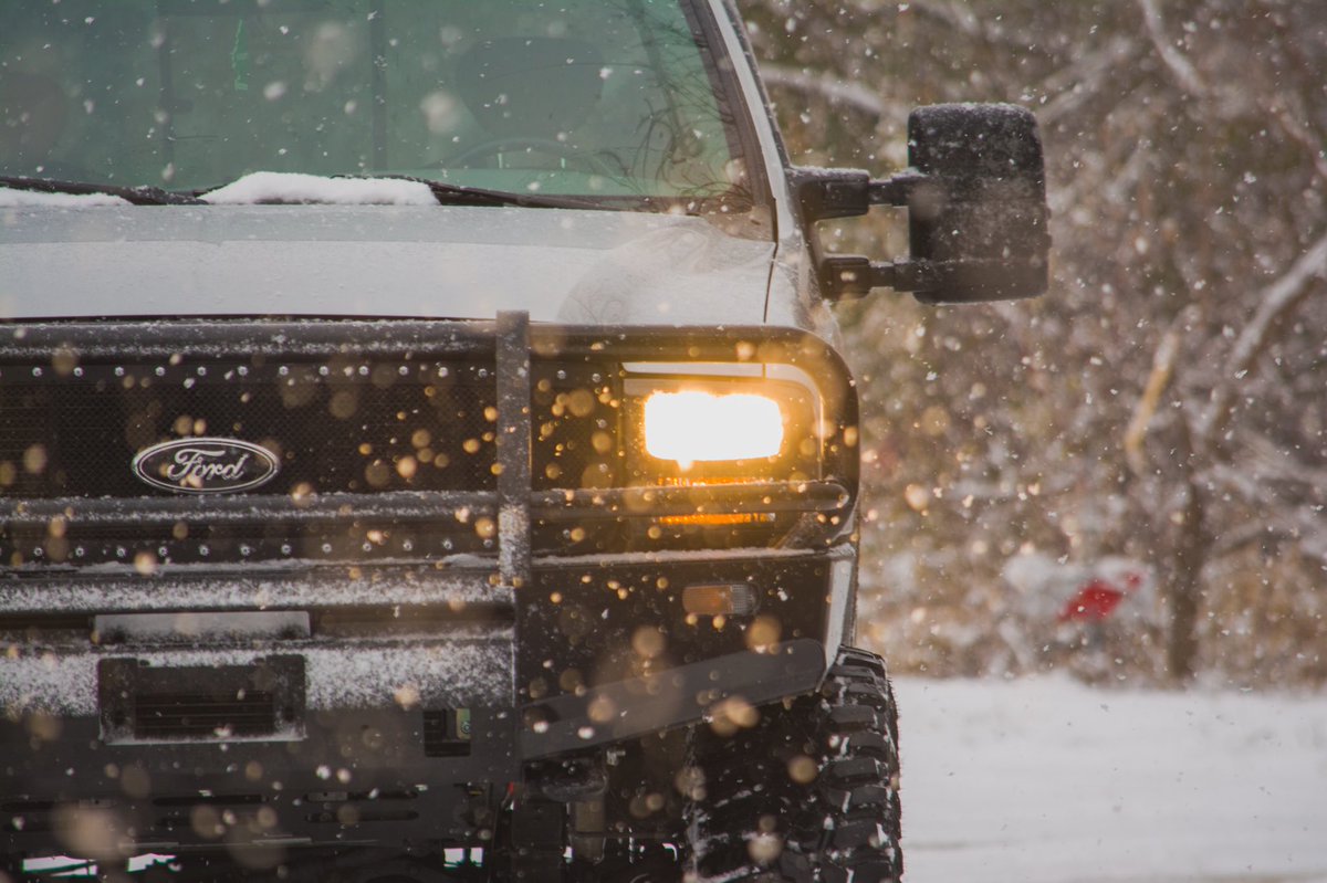 I’d like to interrupt your regularly sceduled programming to bring you a #badass #powerstroke 7:3L #diesel #truck.

#snowsucks #snow #pickup #f250 #fordtruck #rollingcoal