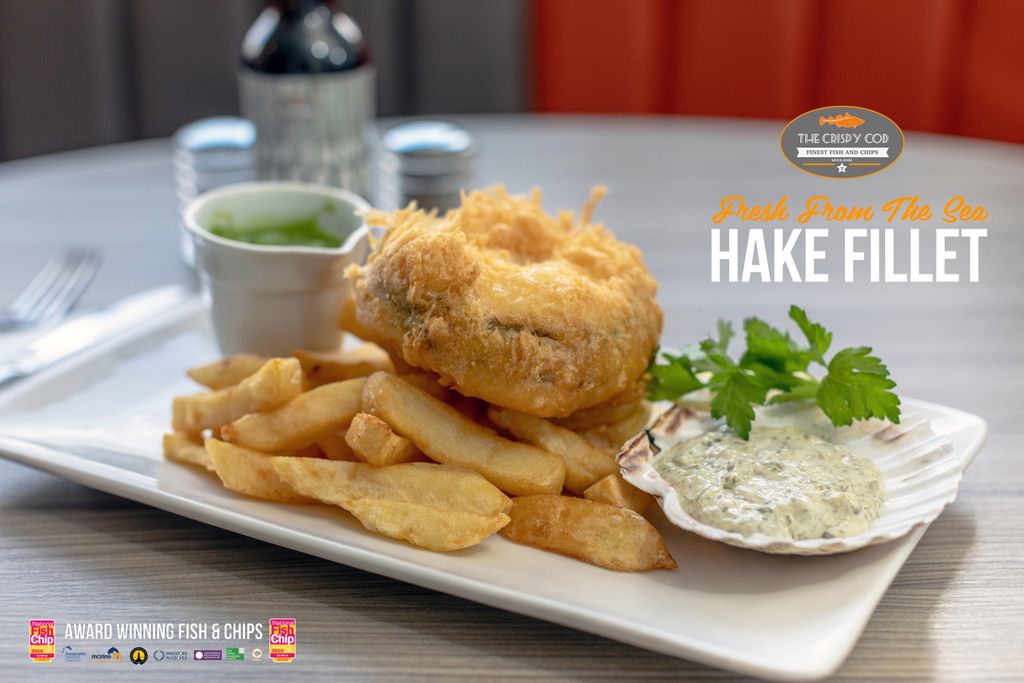 Thecrispycod's tweet photo. Enjoy our fresh from the sea Hake Fillet, served with a sauce of your choice and our freshly chipped golden potatoes.
#fishandchips #hake #freshfromthesea #foodie #sauce #awwardwinning #gelli #waleno1 #bestfishandchipsinwales https://t.co/VjyX4EfkJ9