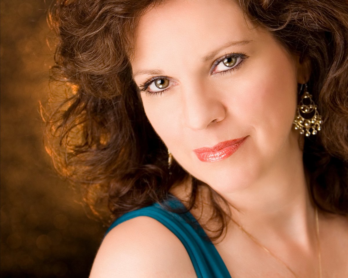 PriceAttraction's tweet photo. #JackPrice would like to welcome #Vocalist, #DonnaGroom to our roster of artists!  
 #artistmanagement #concertmanagement #artistmanager #classicalmusic #classicalmusician #musican #musicians #artistmanagers #artistmanagementcompany #musicianlife #musiciansdaily #jackprice https://t.co/ht1VHKJfOW