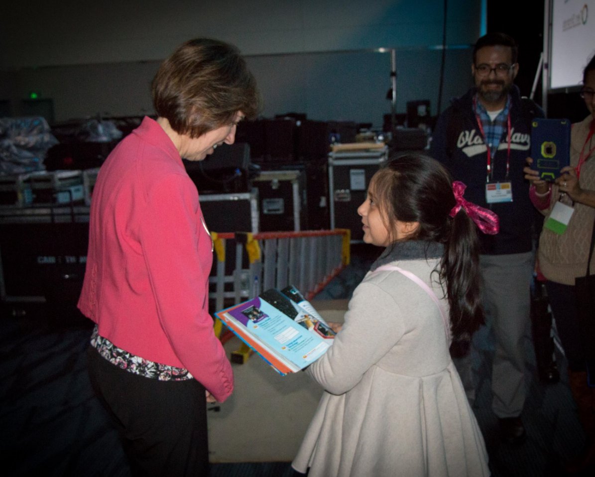 CADeptEd's tweet photo. #HighlightsOf2019: At the 2019 CA #STEAM Symposium, a young Latina student introduced herself to @Astro_Ellen and pointed out that she'd seen Ochoa in her textbook.
Read more: https://t.co/FXIUUbKE1V
⠀
#youcantbewhatyoucantsee #WomeninSTEAM #CASTEAM19 #EquityinSTEAM https://t.co/MIbyz5B4pI