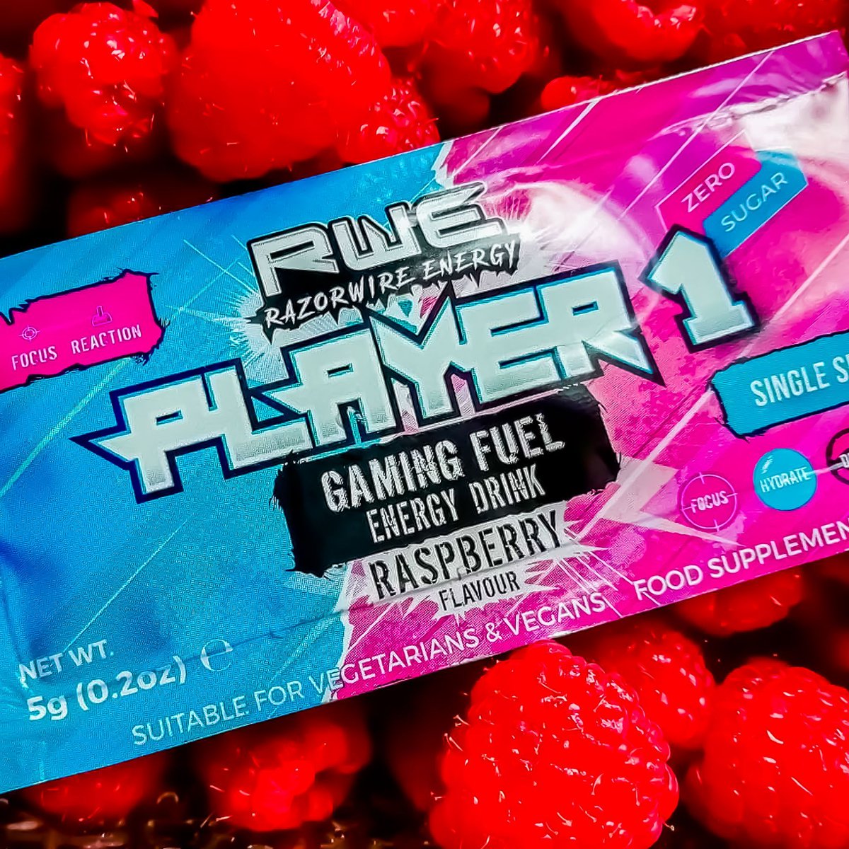 Razorwireenergy's tweet photo. 🙌Sample sachets 🙌
· 5 calories per serving
· Zero fat
· Zero sugar
· No crash
· Added electrolytes
.
.
.
#razorwireenergy #xboxone #ps4 #wiiswitch #pcgaming #raspberry #cherry #apex #fortnite #fifa #dauntless #streamers #twitch #gaming #esports #youtube #samplesachet https://t.co/VBpeN9XGWf