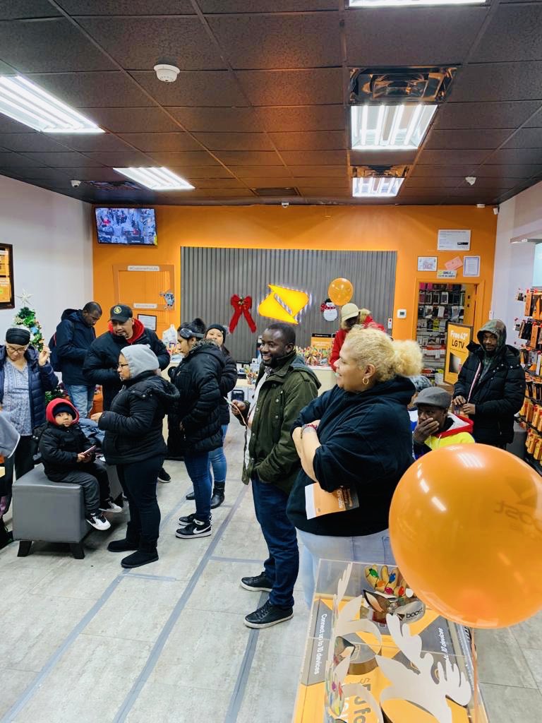 SandyKaul86's tweet photo. Sunday dj successful event at star wireless 163rd bx @SPG_NYC  @shawnatspg @mikehyperlink @faithhyperlink @SpgSteve @hyperlinkusa @david_hyperlink  #hyperownthemile #hyperready #hypersidewalk https://t.co/9AyVI3DUAU