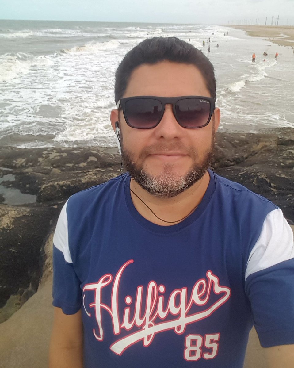 ribamaragao's tweet photo. Apesar de o tempo bem nublado, Pedra do Sal é Pedra do Sal. A vibe e os encantos daqui continuam os mesmos. Não troco por nada! 📷🤳📱🇧🇷 #nossapraia #pedradosal #parnaíba #piauí https://t.co/JmfxZoqDKn