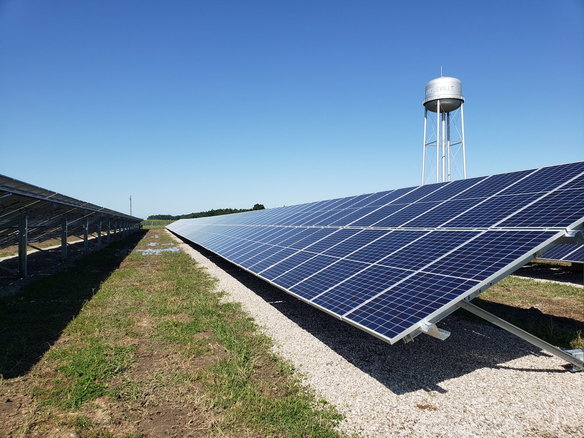 apa_solar's tweet photo. APA was happy to partner with @InovateusSolar on multiple solar projects for schools. These solar arrays will reduce the energy costs of the local schools and help educate the kids on the importance of solar power! #MidwestSolar #SolarPower #SolarEnergy https://t.co/VdBLUZSdJH