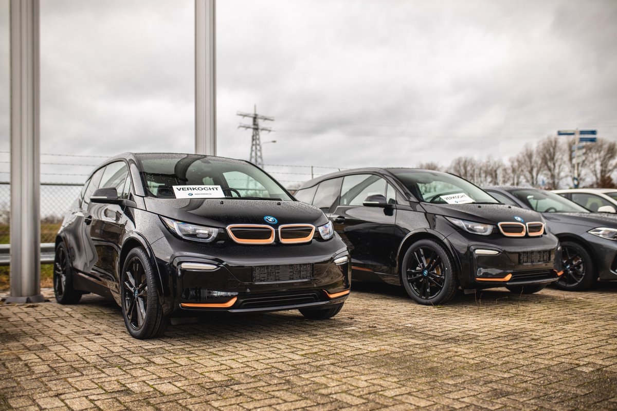 DE LAATSTE SPRINT.🏁
Het jaar zit erop en in de laatste maand van 2019 hebben wij nog enorm veel klanten blij kunnen maken met een nieuwe auto. De Beier wenst iedereen een gelukkig nieuwjaar en wij zien iedereen graag weer tegemoet of heten u welkom als nieuwe klant in 2020!