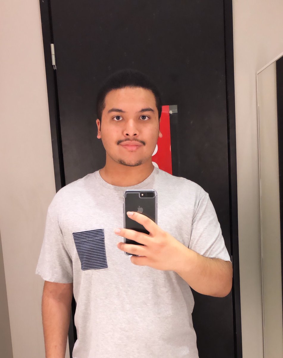 hamodosaur's tweet image. My first (and last) fitting room pic of the decade #newyear #lastpictureoftheyear #lastpictureofthedecade #newyears2020