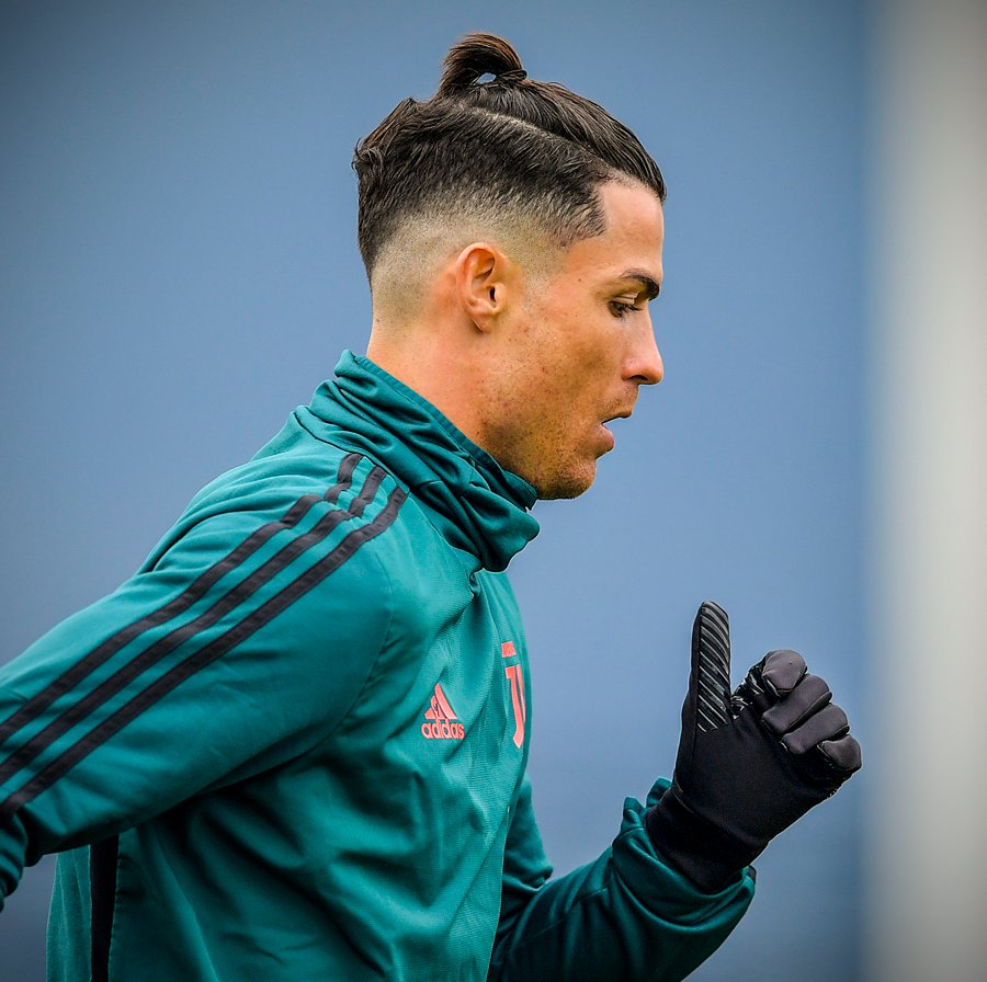 cristiano ronaldo hairstyle 2022 side view