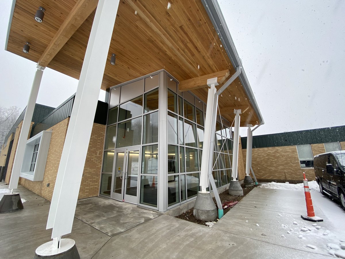 DCESeniorHigh's tweet photo. The new entrance to the expanded CTE area brings in natural light while also incorporating a wood ceiling that recognizes the historical importance of the timber industry to the area. #dcesrh #everestpride https://t.co/RsF0Ujwb87