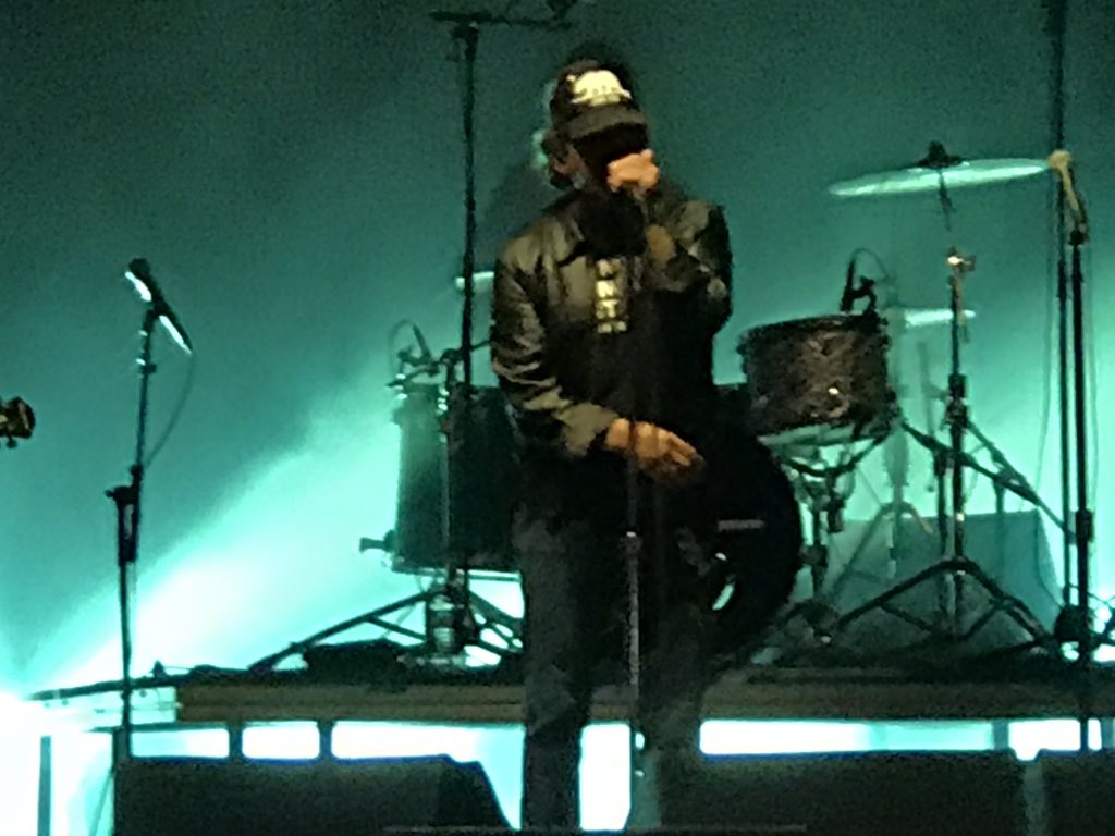 pjtourkid's tweet photo. @TheOhanaFest Eddie singing #HardToImagine with @thestrokes was the best thing I saw at @TheOhanaFest 

First time I ever went on the Friday... very happy I made that choice. https://t.co/ThHDvE0oPQ