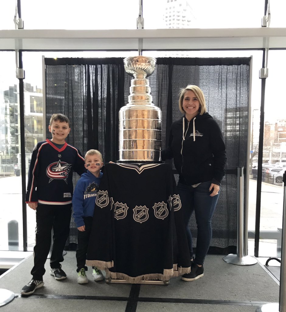 jendobbins77's tweet photo. Hanging with The Stanley Cup and my favorite boys #LightTheLand #clemonsters #clevelandmonsters https://t.co/s980o2QfuJ