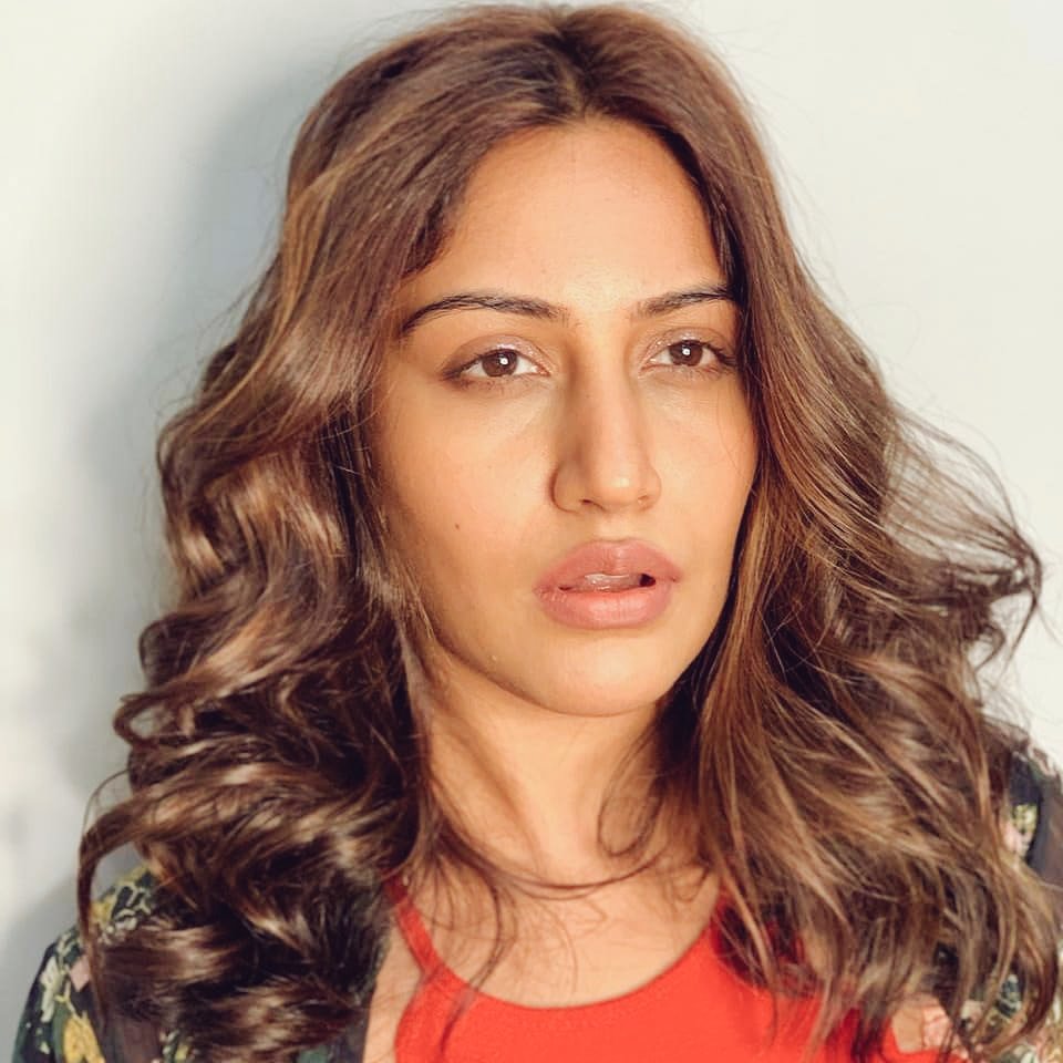 TeamSChandna's tweet photo. 📸|• New Exclusives 
@SurbhiChandna &amp; @pranavichandna's makeover for 2020. 💇‍♀️

#scnewlook

#surbhichandna #Scians #Sanjivani https://t.co/z0YYwlNVz3