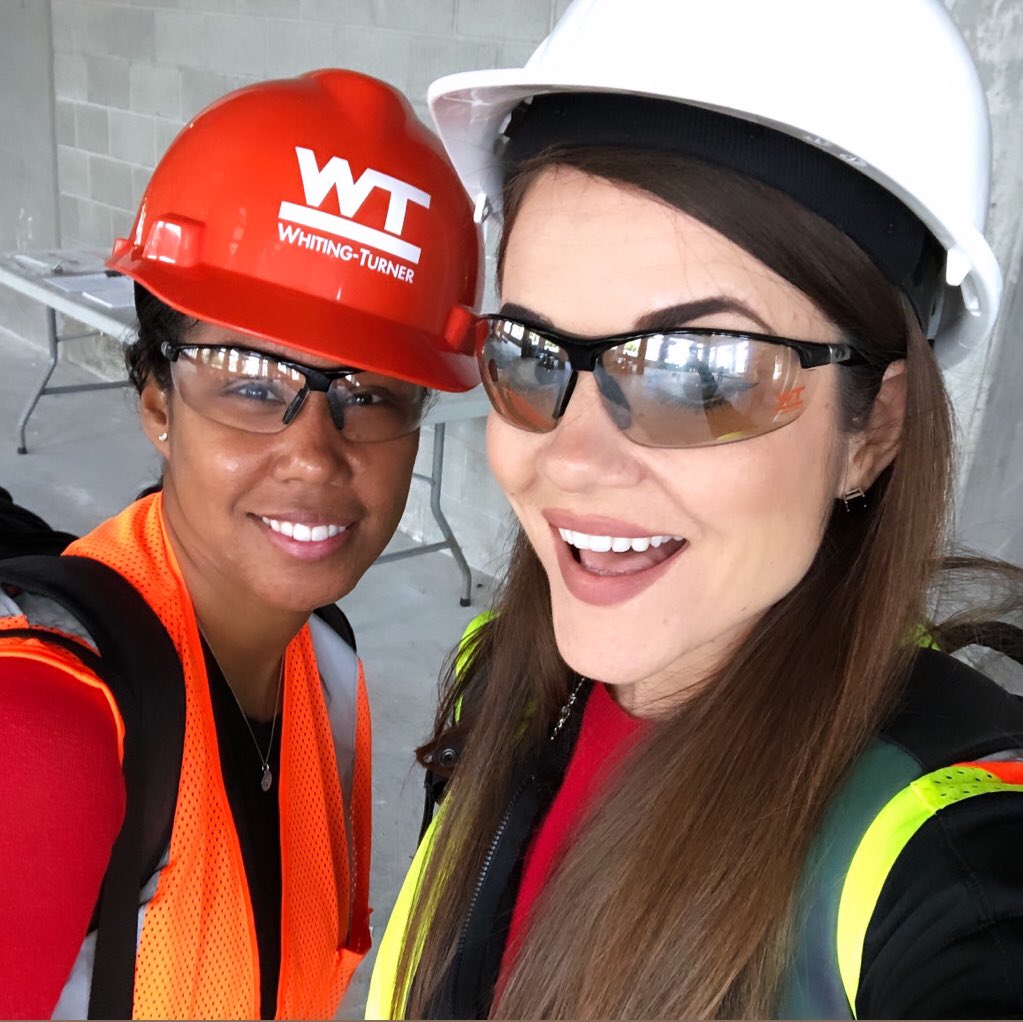 Farewell 2019! Thank you for the invaluable growth &amp; connection— 2020 we are ready for you! 🙌🏻 📝🏗🏆#worksomewhereyoulove #wearetarget #hello2020