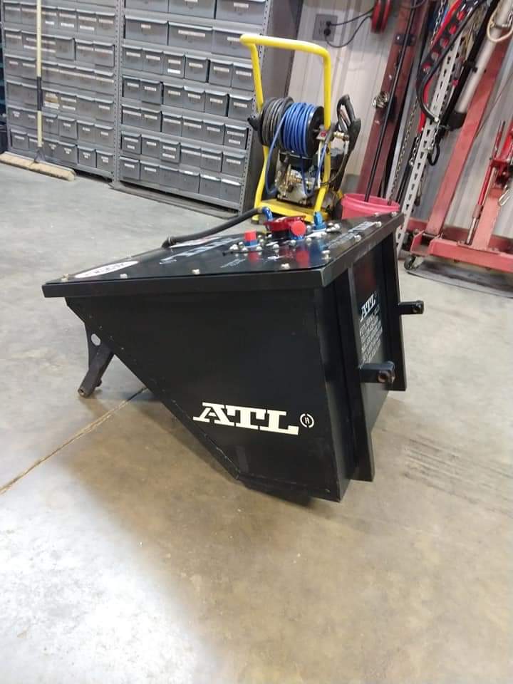 🔴FOR SALE!

SP116-LM ATL 16 Gallon Fuel cell. 

Like new, raced less than 10 times. Never involved in a wreck. Fuel cell cage was made to fit in a 2016 Harris chassis and should accommodate newer and older Harris chassis.

$650

Call Taylor

Seven Zero Four 222-1207