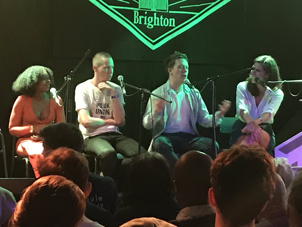 JoanaRamiroUK's tweet photo. Favourite 2019 Work &amp; Politics Moments
Recording #RedHacks pilot w/ @paulmasonnews
Recording #RedHacksLive w/ @OwenJones84 @mcintosh_kim @simonchilds13
Supporting @fbunational &amp; @RiccardoLaT0rre 
Being on #labourdoorstep w/ @NavidSom @LaurenceMRose @BennnyH @paddybettington et al https://t.co/uJdamA2AzW
