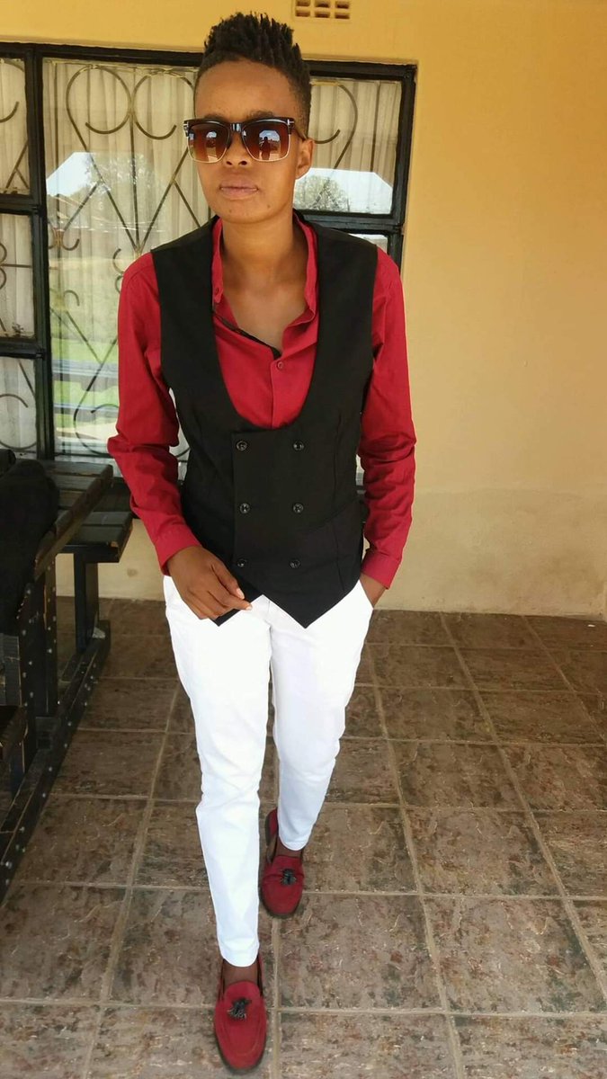 This is Portia Simphiwe Mtsweni from Tweefontein 'F'  
she was raped, murdered and mutilated. Her body was found near Zamani primary school on the 29th of December 2019.
when will this killing and women abuse ever stop???😭
#JusticeForPORTIA