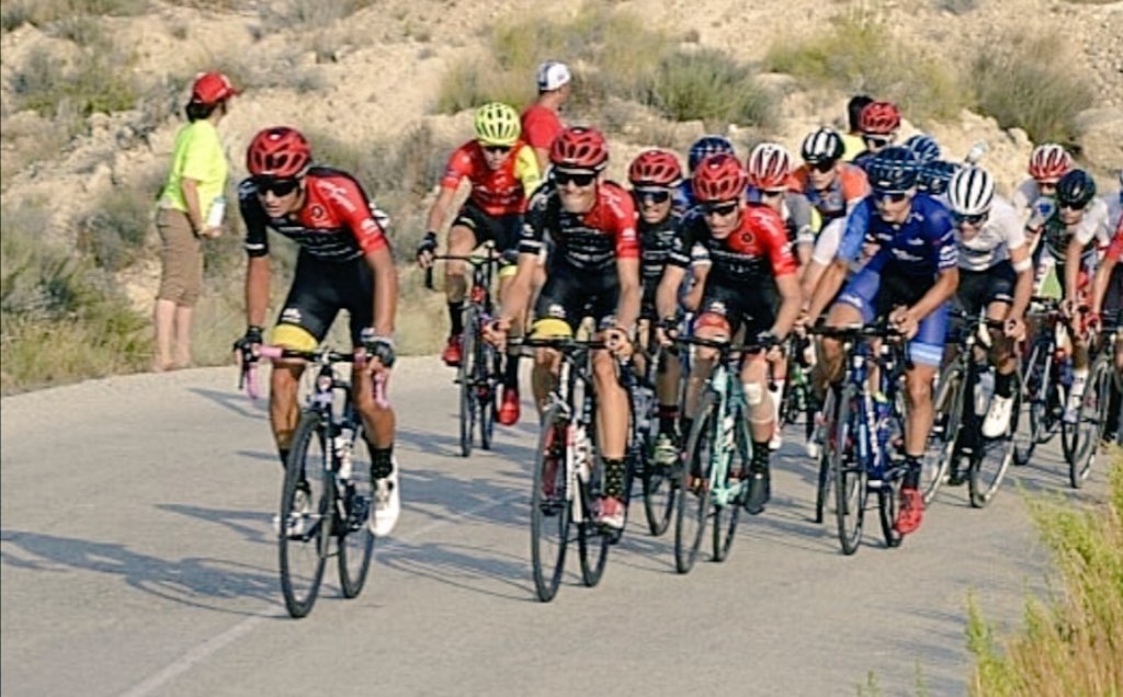 CCLaPalmaCT's tweet photo. Opción 4

No es la foto con mayor calidad de imagen, pero los #Junior cogiendo la responsabilidad en carrera durante el Memorial Antonio Sarabia @CiclosSarabia y mostrando que el trabajo en equipo es una de nuestras señas de identidad, merecen hueco aquí.
#FotoCiclistaDelAño2019 https://t.co/a5UiaYGbwQ
