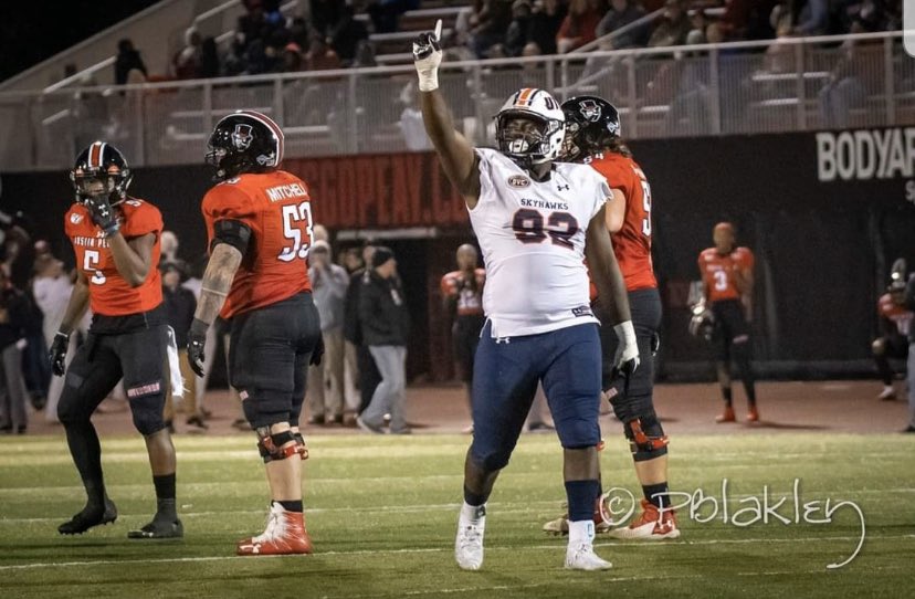 Gio1129's tweet photo. Blessed to receive an offer from UT Martin @kropfootball @Coach_2CAP @247sports @larrybluestien @coach_mac98 @Coach_JSimpson #UTM2020 https://t.co/njhCwHpNrH