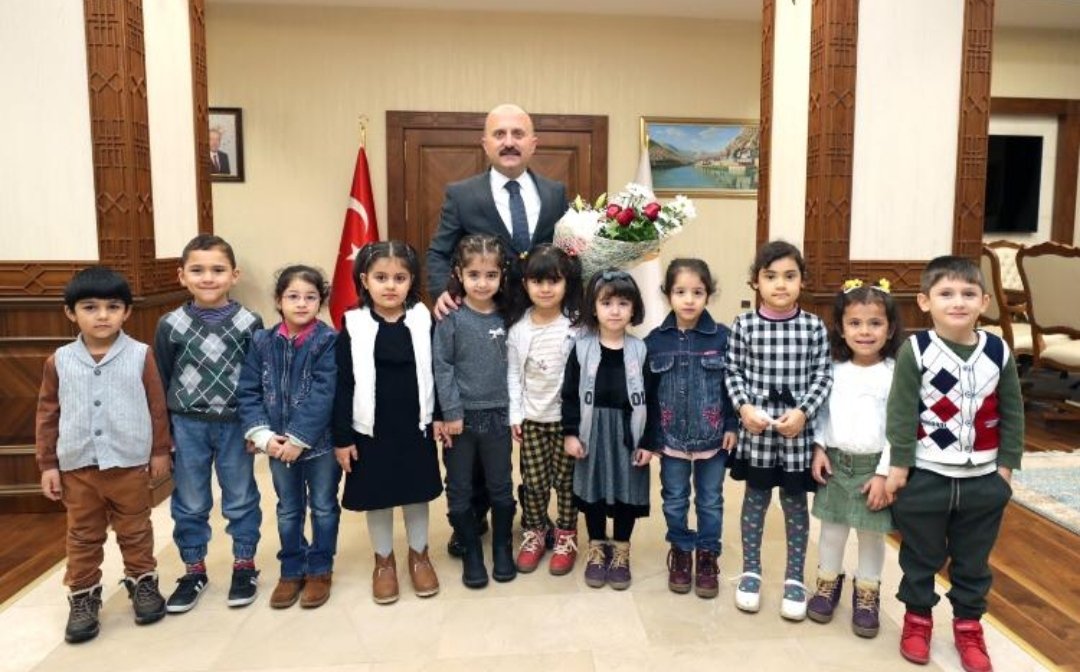 Şehzadeler Şehri Amasya'da, 
Eğitim Şehr-i Amasya sloganı altında, 5132 öğretmenimizle, geleceğimizin teminatı çocuklarımız için 2020 yılında da var gücümüzle çalışacağız.
#egitimsehriAmasya
#2020amasyayaıyıgelecek
<a href="/tcmeb/">Millî Eğitim Bakanlığı</a>
<a href="/ziyaselcuk/">Ziya Selçuk</a>
<a href="/safran1958/">Mustafa SAFRAN</a>
<a href="/ikostereli/">İlker KÖSTERELİOĞLU</a> 
<a href="/DrOsmanVarol/">Dr Osman Varol</a>